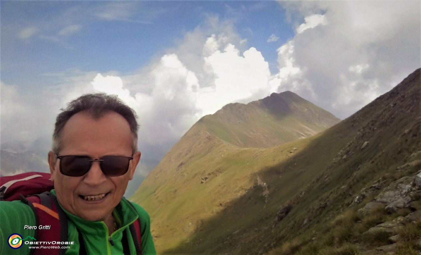 33 Vista in Pizzo Scala (2427 m).jpg